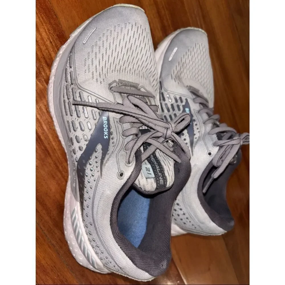 Brooks Adrenaline GTS 21 women’s running shoes size 8